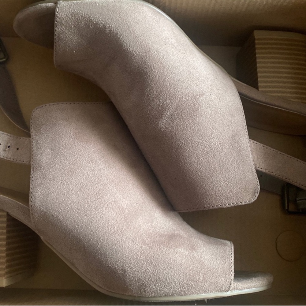 Ladies shoes